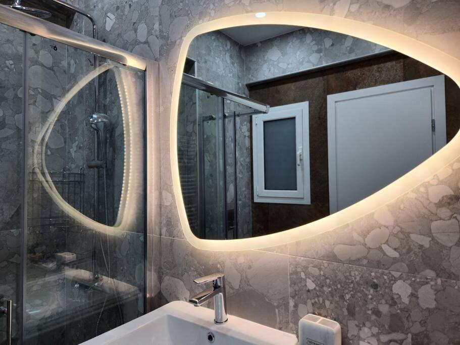 New Stylish Home Central Athens Vipgreece Buitenkant foto